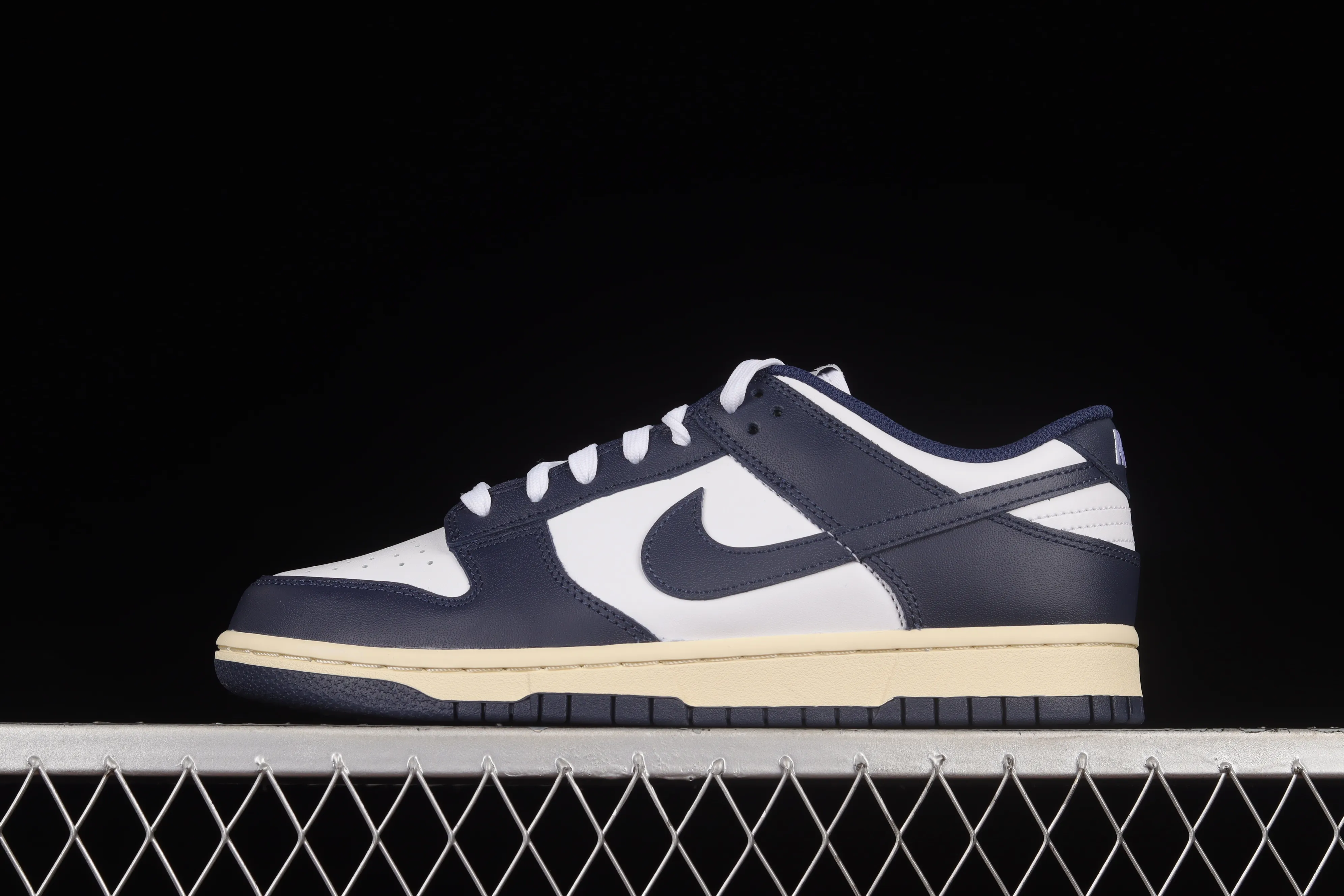 All Categories Nk SB Dunk Series Nk SB Dunk Low Low-top Sneakers Pure Original Version Nk SB Dunk Low "Navy Blue" Navy Blue Color SB Smashed Backboard Fashion Casual Sneakers DD1503-115